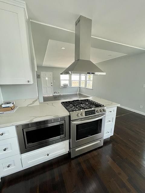 1st image of 1831 S Redondo Blvd #1831