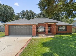 7968 Lola Cir, Navarre, FL 32566