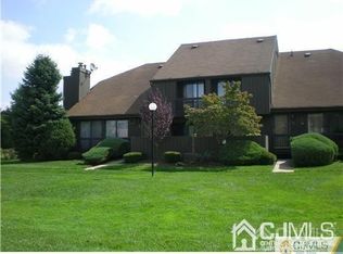175 E Westgate Dr, Edison, NJ 08820