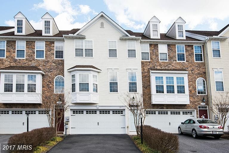 1st image of 10333 Bridle Ct