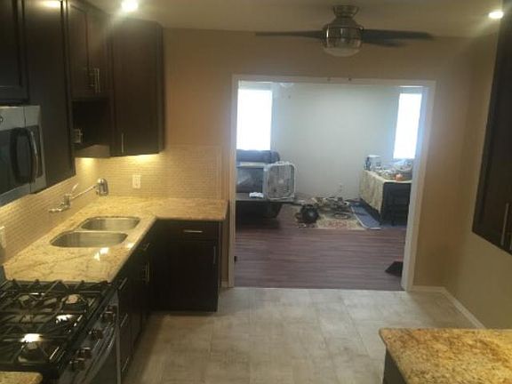 4th image of 3754 Aragon Dr