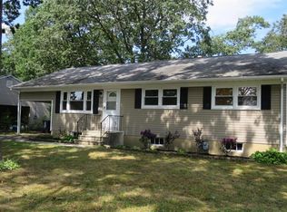 105 Crescent Dr, Brick, NJ 08724