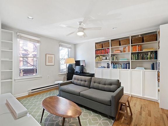 4th image of 607 1st St #2F