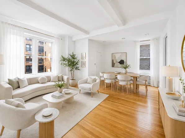 1060 Park Avenue image 1 of 9