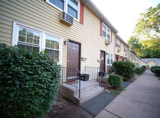 19 Henry St APT I, Manchester, CT 06042