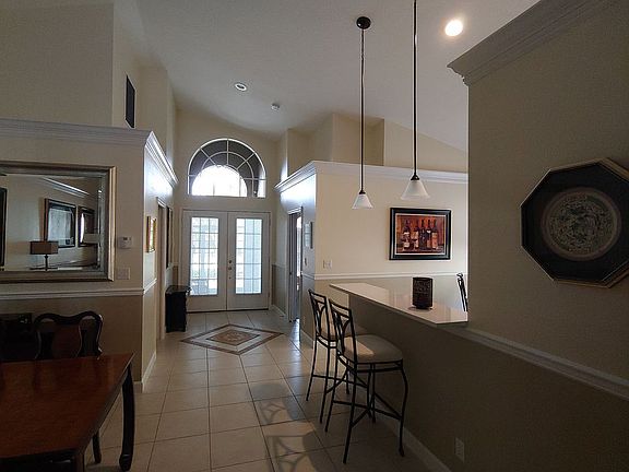 2nd image of 4933 Gateway Gardens Dr