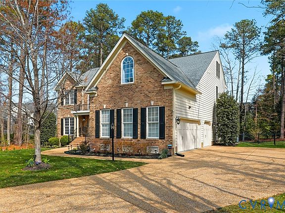 3rd image of 4901 Belair Pl