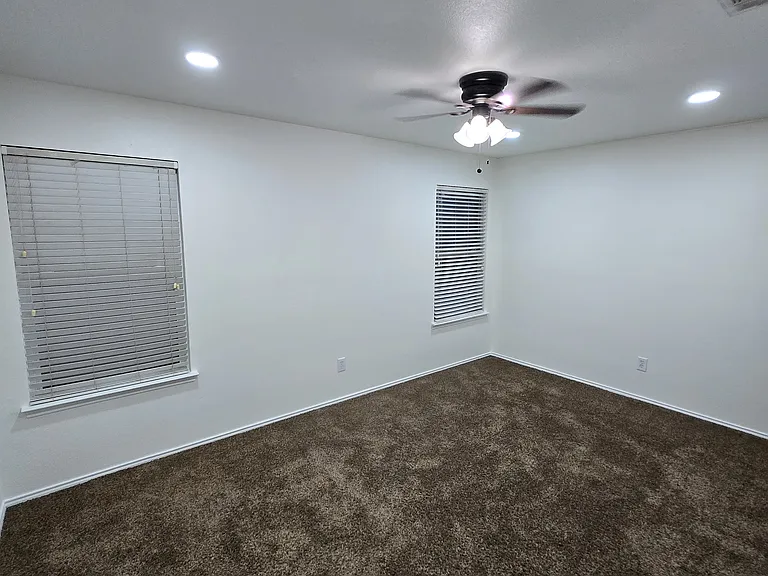 1207 Bellcrest Dr — Photo 17