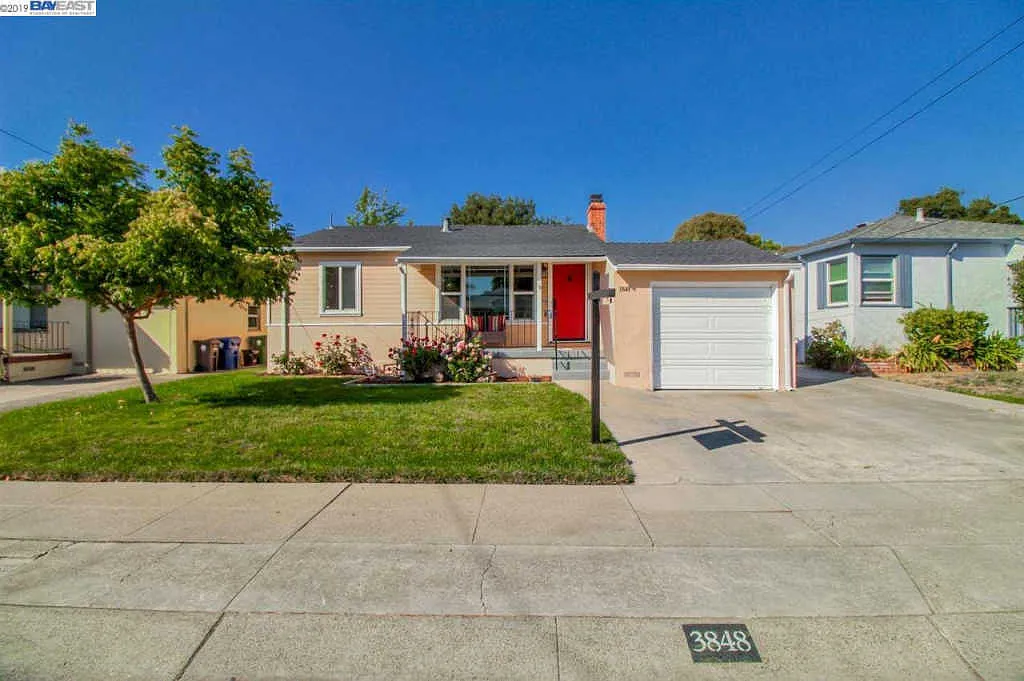 3848 Modesto St photo 1