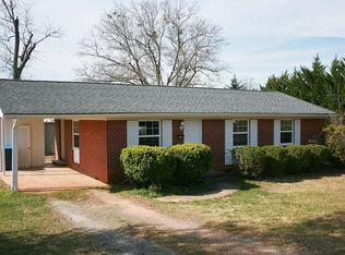 139 Kent Dr, Forest City, NC 28043