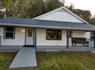 927 Greenville Hwy, Hendersonville, NC 28739