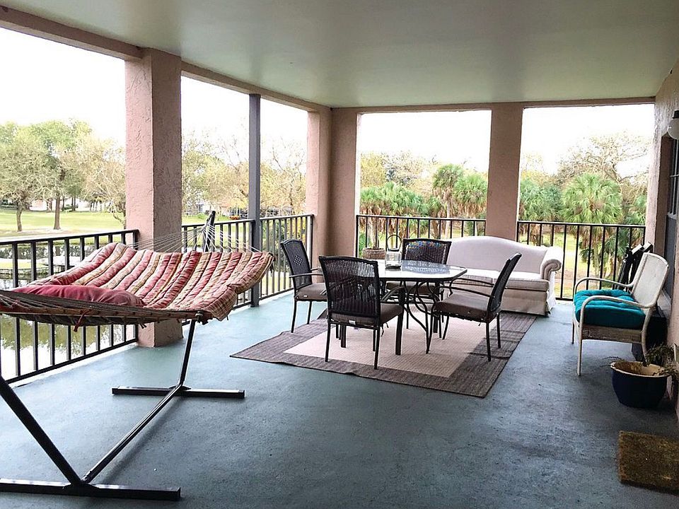 1st image of 6100 Gulfport Blvd S APT 301