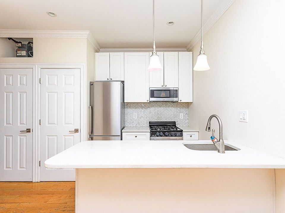 1st image of 41 Jefferson St #4F