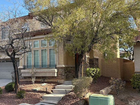 2nd image of 564 Tecate Valley St