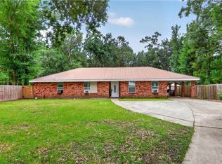 28026 Napoleon Rd, Lacombe, LA 70445