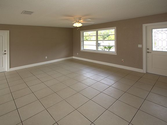 4th image of 1270 Wade St SE