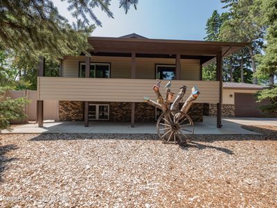 819 8th Ave W, Dickinson, ND, 58601