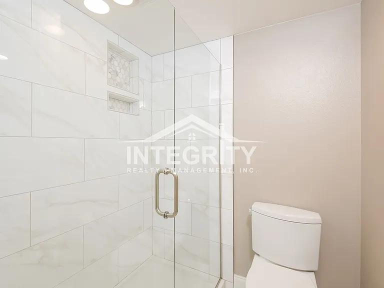 1365 Columbine St #102 — Photo 17