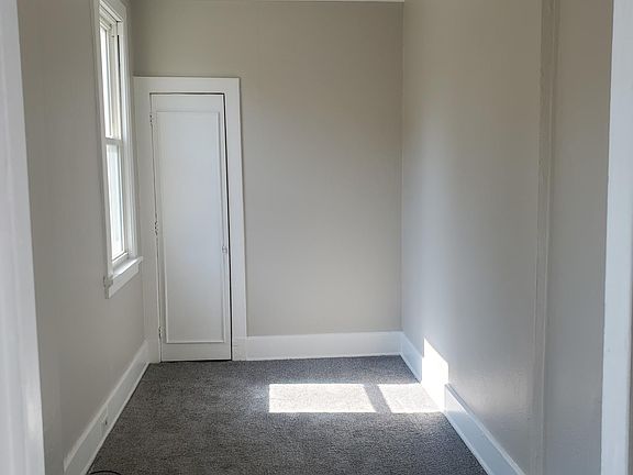 5th image of 512 W 6th St #5