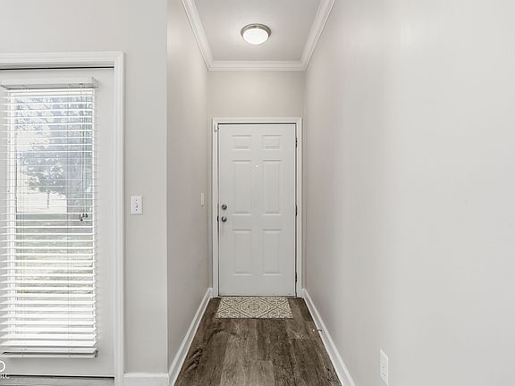 4th image of 1690 N Vista Dr