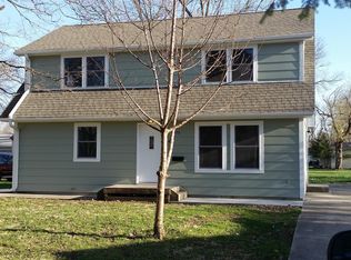 1029 N 9th Ave E, Newton, IA 50208