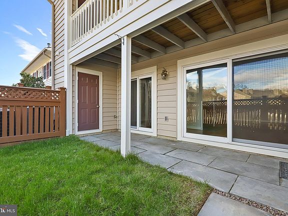 4th image of 6051 Essex House Sq #A