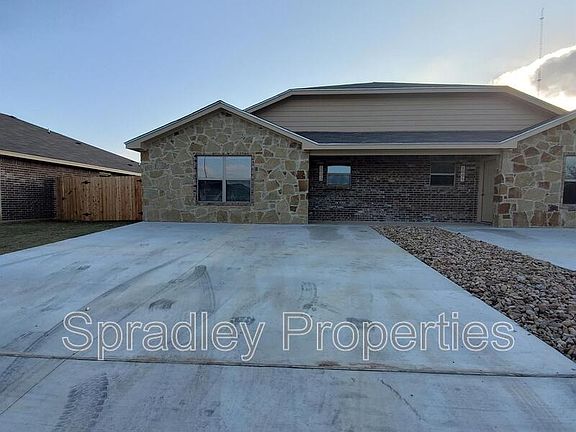2nd image of 1003 Laila Ln