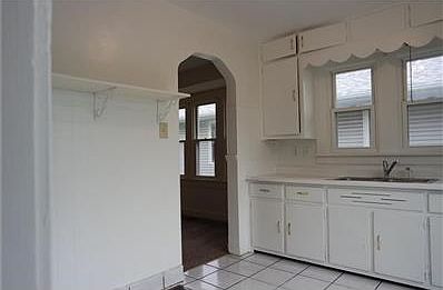 4th image of 1819 E Minnesota St