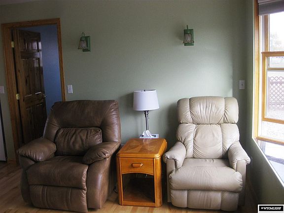 4th image of 2226 Columbine Ln