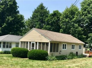 11938 Lakeview Dr, Conneaut Lake, PA 16316
