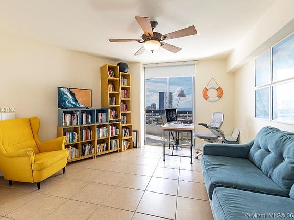 3rd image of 3530 Mystic Pointe Dr APT 2911