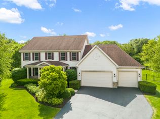 976 McCormick Ln, West Chicago, IL 60185