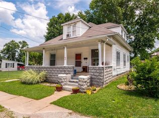 233 N 2nd St, Scottsburg, IN 47170