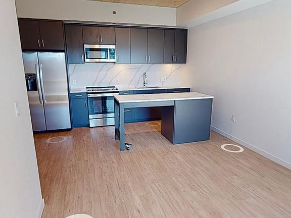4th image of 3210 W 17th Ave #731