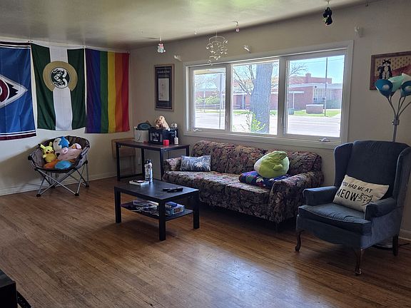 Living Room/Front Room