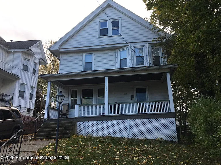1026 Fairfield St — Photo 2