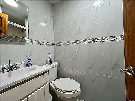5th image of 52-12 67th St #1