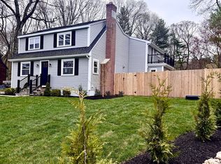 30 Oakridge Ave, Natick, MA 01760