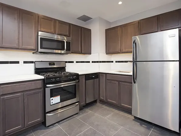 164 Attorney Street 304 image 3 of 6