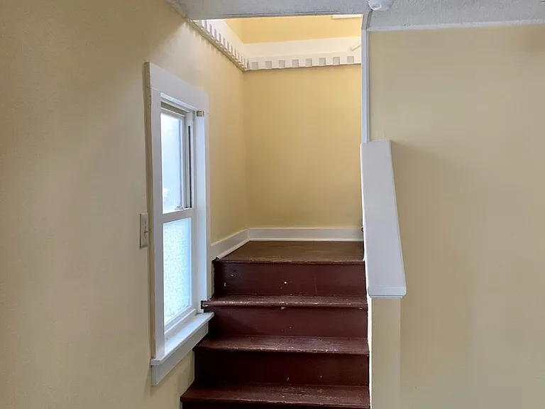 1002 Fisher St — Photo 15