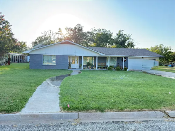 816 S Texas St, De Leon, TX 76444