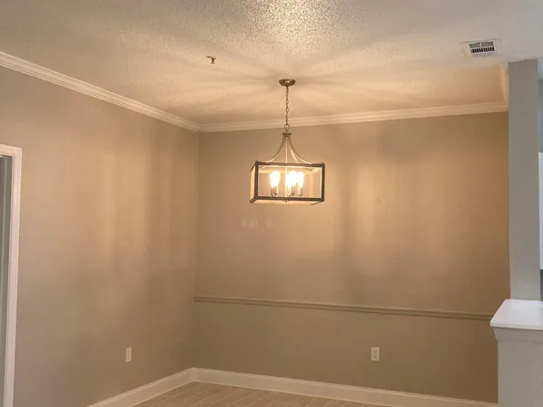18001 Richmond Place Dr, Tampa, FL
