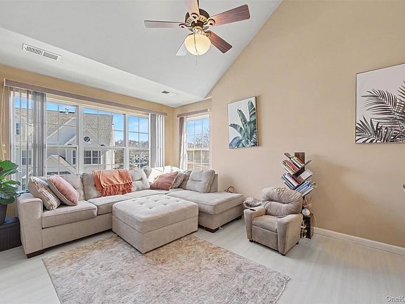 5th image of 185 Ruth Court