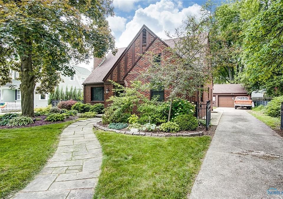 2339 Densmore Dr, Toledo, OH 43606 Zillow