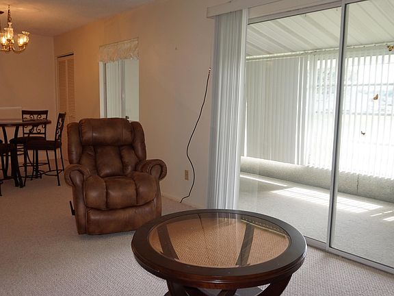 4th image of 525 Midway Dr #B