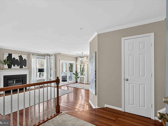 4th image of 4667 Longstreet Ln APT 106