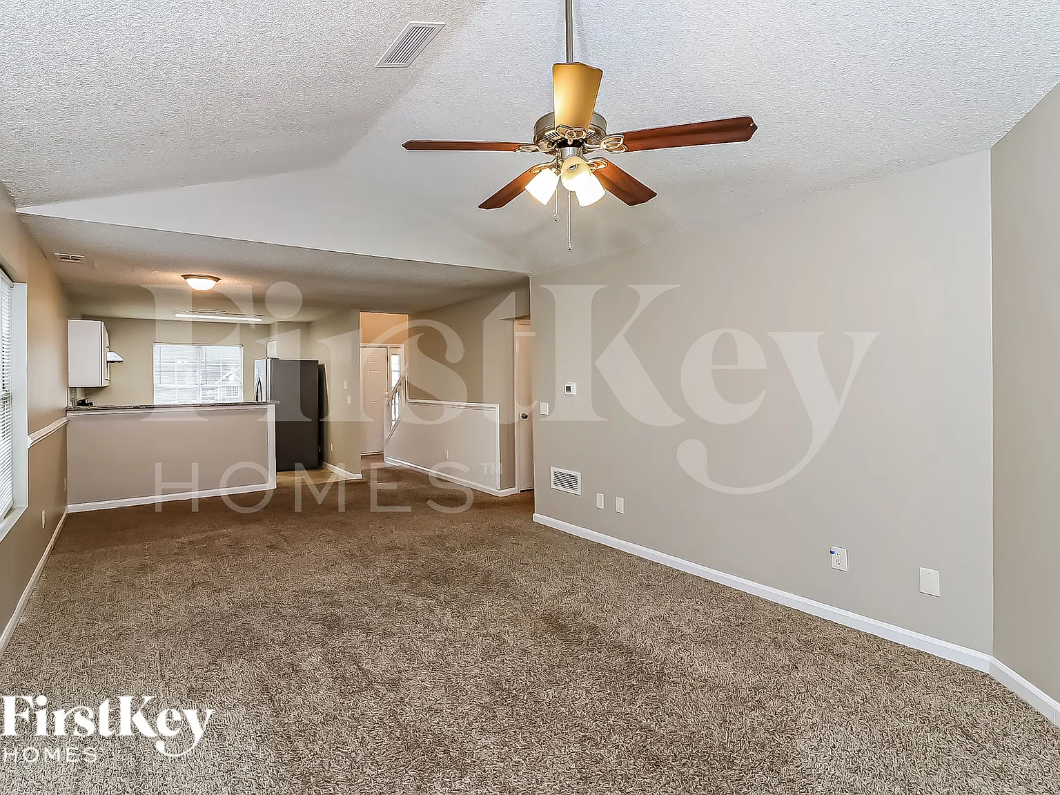 3 bed, 2.5 bath, 1944 sqft, $2,325 — Photo 4