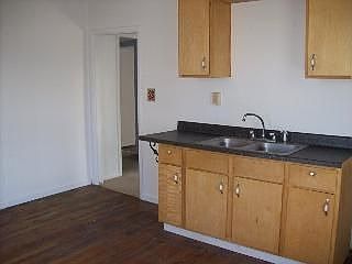 2nd image of 128 Peyton Ave