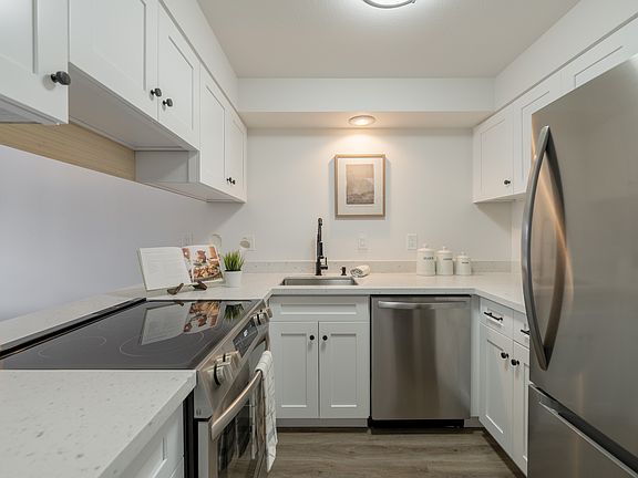 5th image of 216 SW 154th St APT 3