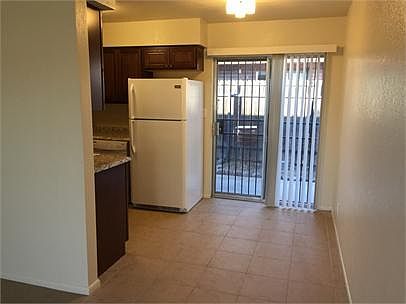2nd image of 2939 N Palo Verde Blvd #1